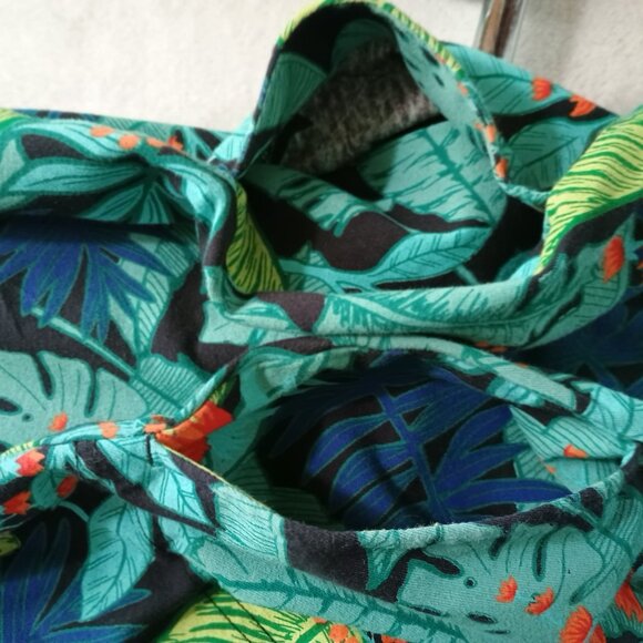 EUC: Go Softly Patio Sz XL Green Tropical Floral Embroidered House Dress Pockets - Picture 5 of 7